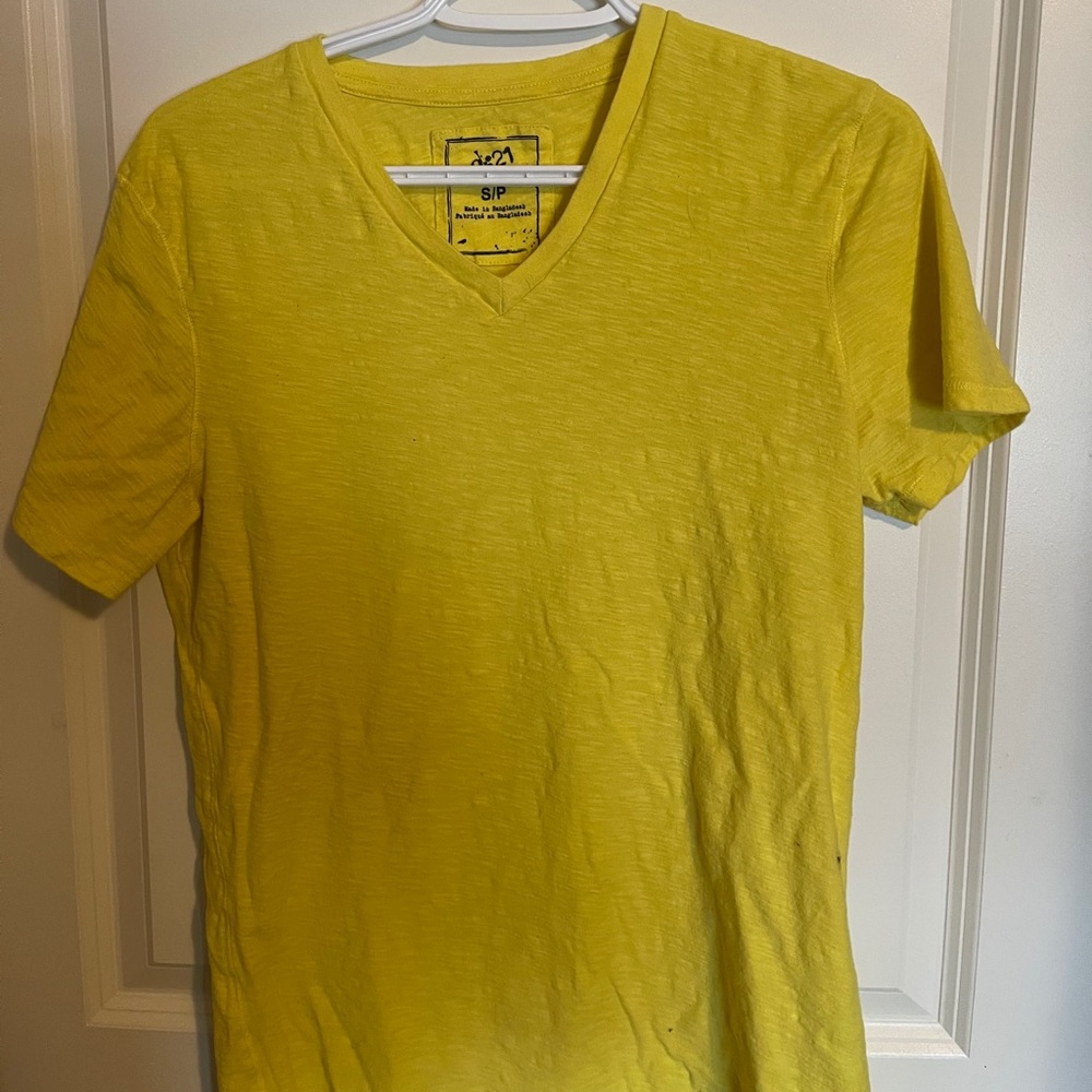 Yellow tshirt